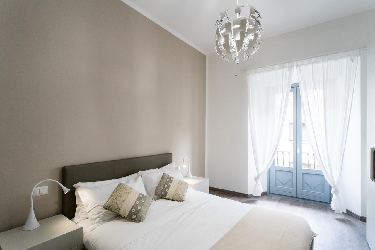 Central & Modern Apartment By Rent All Como Bagian luar foto