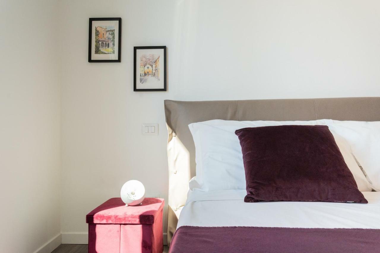 Central & Modern Apartment By Rent All Como Bagian luar foto